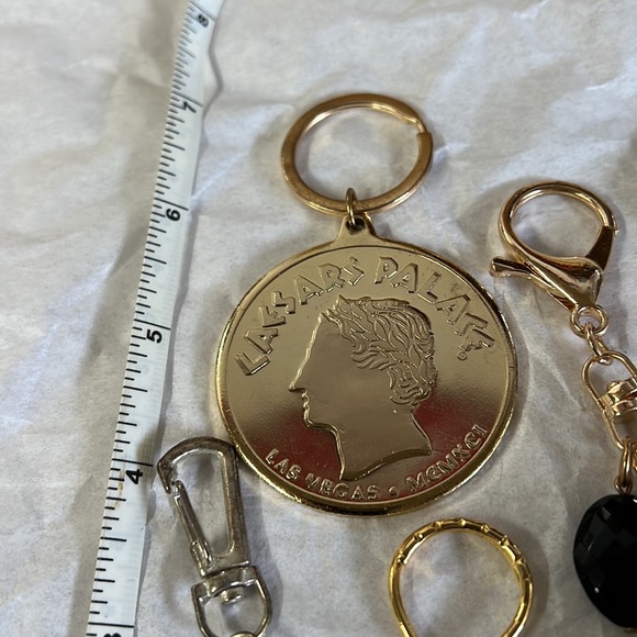 Keychain Lots - Picture 2 of 7